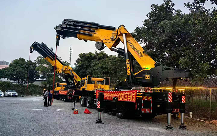 徐工折疊臂起重機批量交付東南助力橋梁建設(shè)